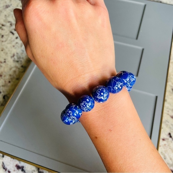 14K Gold Emerald Clasp Pearl Blue Floral Porcelain Bead Bracelet & Neckl…